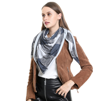 Saly Baby Prilagodljivi šal s gumbima, karirani uzorak, trokuti oblik, akrilna/lažna vuna, warp pletenje, topao, zima/jesen