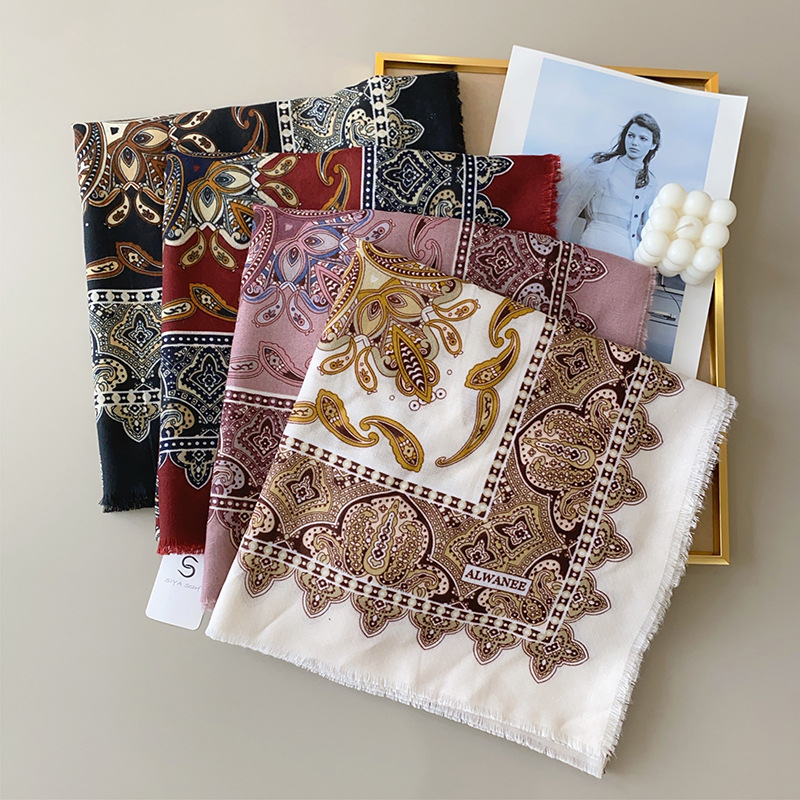 Šal kvadratnog oblika s otiskom cvijeta kešu, 100% poliester, twill tkanina, jesenski elegantan dizajn