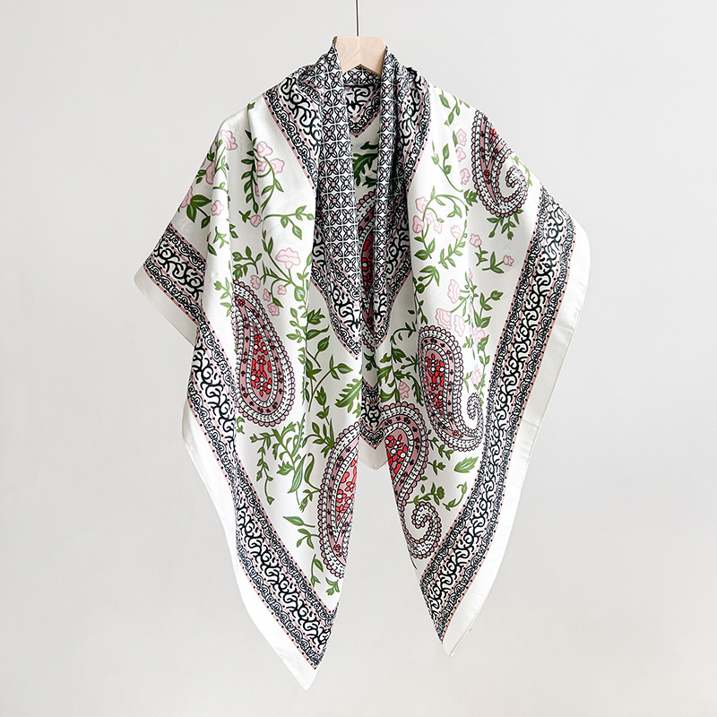 Haoz kvadratni šal od twill-saten tkanine s geometrijskim printom – elegantan, lagan luksuz