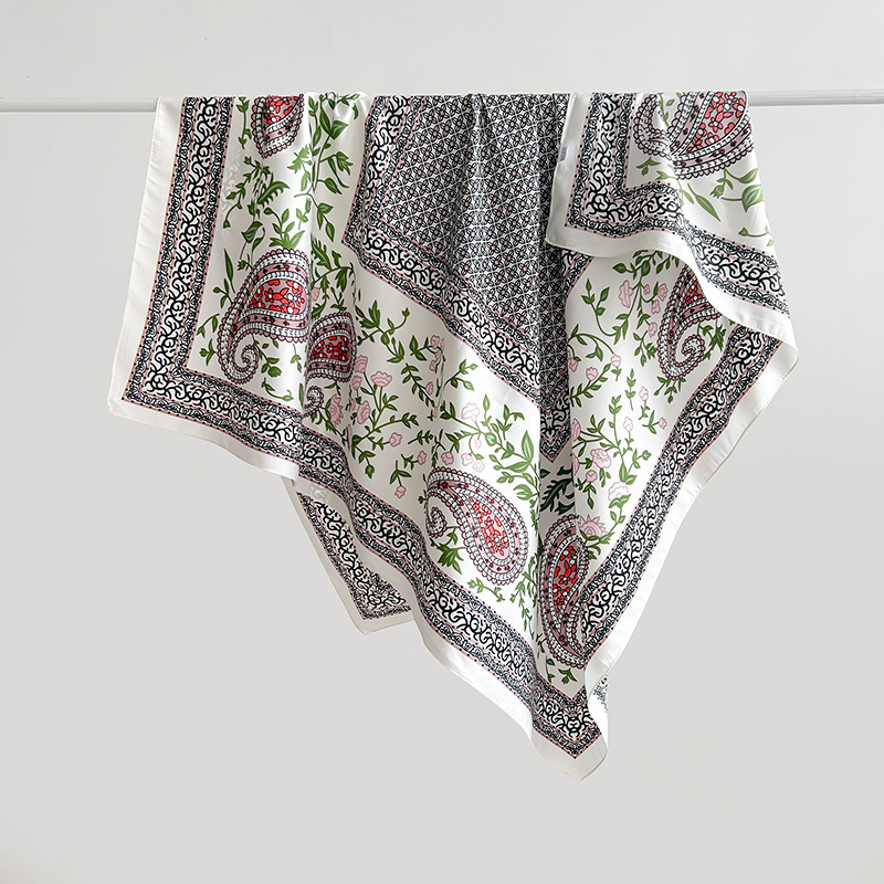 Haoz kvadratni šal od twill-saten tkanine s geometrijskim printom – elegantan, lagan luksuz