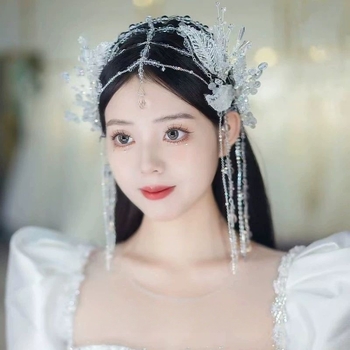 Κορεατικού στυλ κρυστάλλινος κεφαλόδεσμος με φλοράλ σχέδιο και κρόσια — νυφικό αξεσουάρ μαλλιών, διαθεσιμότητα εξατομίκευσης.