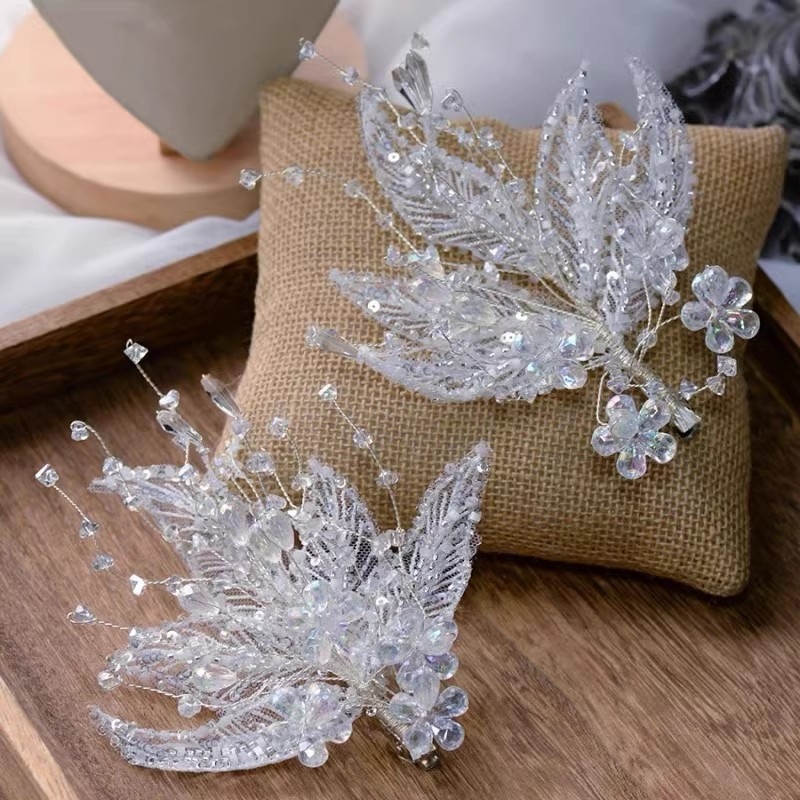 Κορεατικού στυλ κρυστάλλινος κεφαλόδεσμος με φλοράλ σχέδιο και κρόσια — νυφικό αξεσουάρ μαλλιών, διαθεσιμότητα εξατομίκευσης.