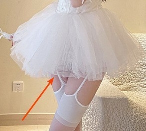 Costum-bodi pentru rol infirmieră cu dantelă, panouri din plasă, funda, design transparent în formă de inimă, pălărie de asistentă