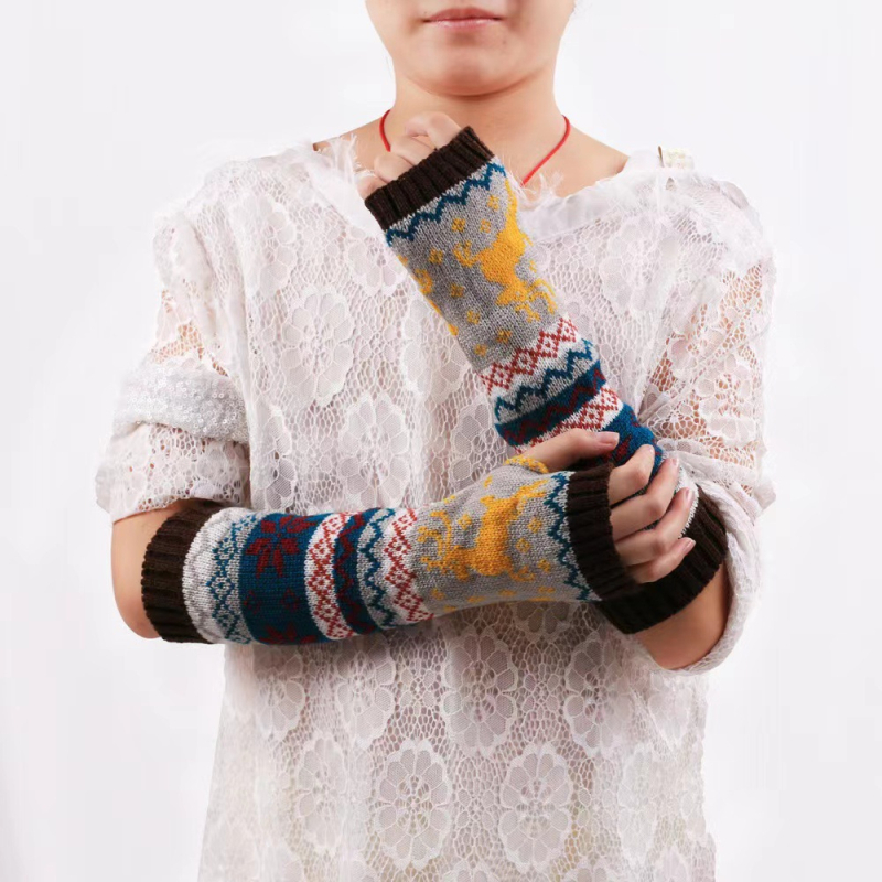 Ръкавици с жакардово плетиво - геометричен модел, топли, за зима и есен, за възрастни жени