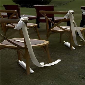 Kėdės dekoras su kaspinu (Medžiaga: Audinys; Naudojimo paskirtis: Vestuvės; Kategorija: Kitos vestuvinės prekės)