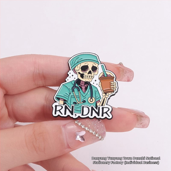 Καρφίτσα από κράμα με επικάλυψη αργύρου ή χρυσού — διπλής χρήσης, πρωτότυπος σχεδιασμός, Άνοιξη 2025