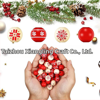 Ξύλινες χάντρες για χριστουγεννιάτικη διακόσμηση — φυσικές στρογγυλές χάντρες για χειροτεχνίες