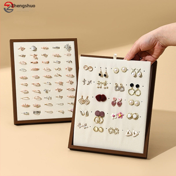 Βάση προβολής κοσμημάτων για δαχτυλίδια και σκουλαρίκια – ξύλινη, τετράγωνος σχεδιασμός, μονοεπίπεδη, κατασκευή με συνδέσεις