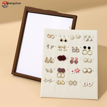 Βάση προβολής κοσμημάτων για δαχτυλίδια και σκουλαρίκια – ξύλινη, τετράγωνος σχεδιασμός, μονοεπίπεδη, κατασκευή με συνδέσεις