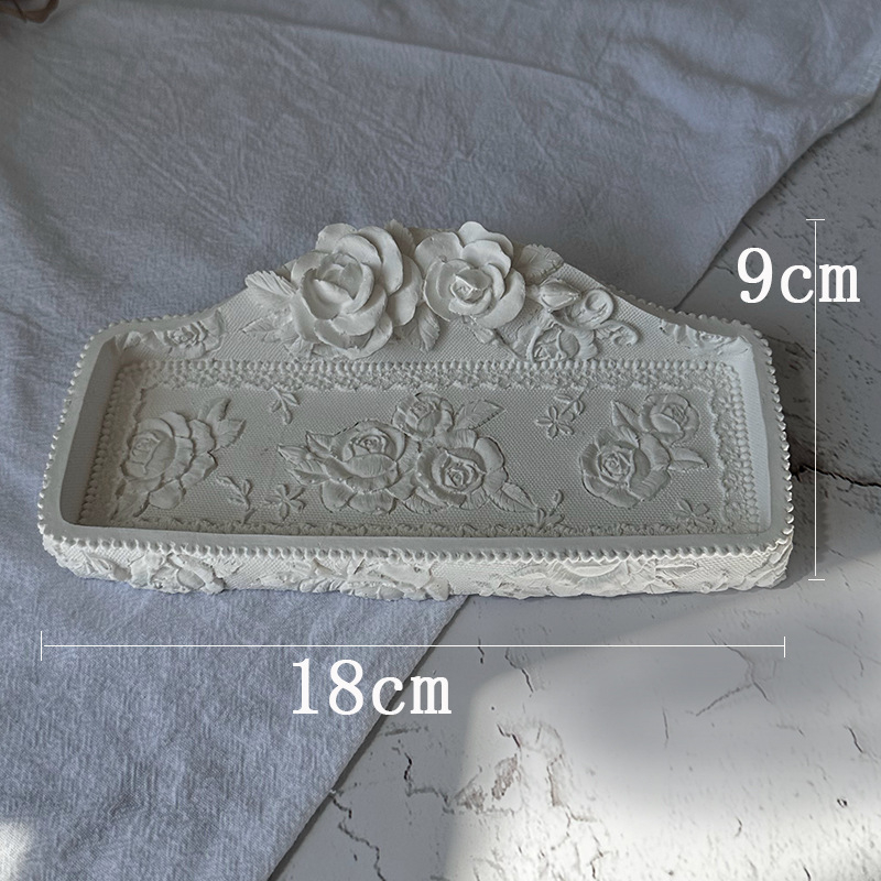 Δίσκος επίδειξης κοσμημάτων με γύψινο τριαντάφυλλο, vintage στυλ αποθήκευσης και προβολής για κολιέ (Spring 2025)