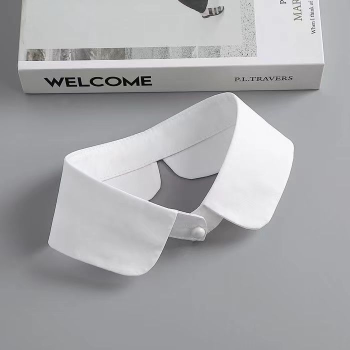 Παιδικό τοπ με διακοσμητικό ψεύτικο γιακά και λεπτομέρεια τετράγωνου γιακά· πολυεστέρας· Shatoman· Άνοιξη 2025