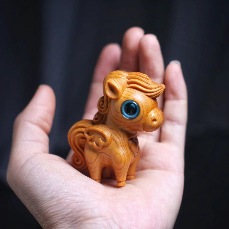 Ξύλινο άλογο για γραφείο – κυπάρισσο ξύλο, μοντέρνος μινιμαλιστικός γλυπτός, λείανση, δώρο γενεθλίων