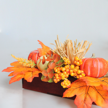 Есенна гирлянда за маса с горски плодове, тикви и кленови листа | Марка Yi Jin | Материал: Друг | Подходящ за Китайския Ден на любовта