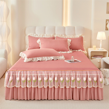 Frančes stila gultas svārku komplekts ar gultas pārklāju, mazgāts kokvilnas materiāls, izšuvums, vienkrāsains, trīs daļu komplekts, viegls grezums