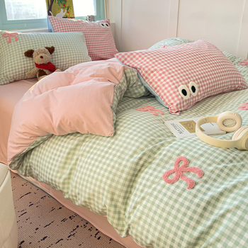 Četrdaļīgs gultas veļas komplekts ar karikatūru izšuvumu, segas pārklājs un palags, sintētiska šķiedra, Twill audums, svars 1000–1500 g