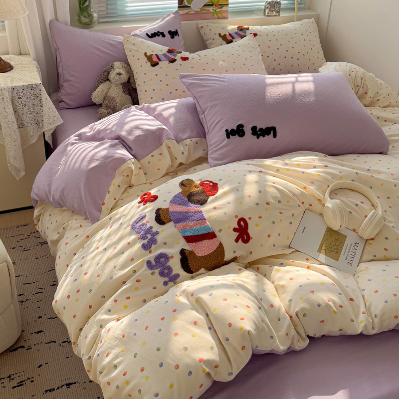 Četrdaļīgs gultas veļas komplekts ar karikatūru izšuvumu, segas pārklājs un palags, sintētiska šķiedra, Twill audums, svars 1000–1500 g