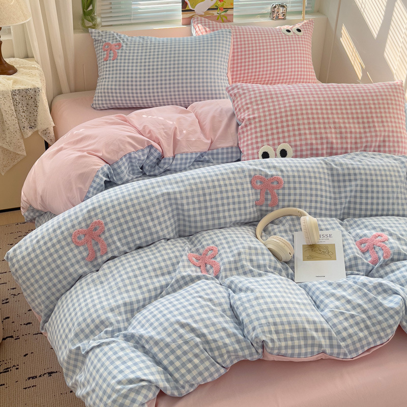 Četrdaļīgs gultas veļas komplekts ar karikatūru izšuvumu, segas pārklājs un palags, sintētiska šķiedra, Twill audums, svars 1000–1500 g