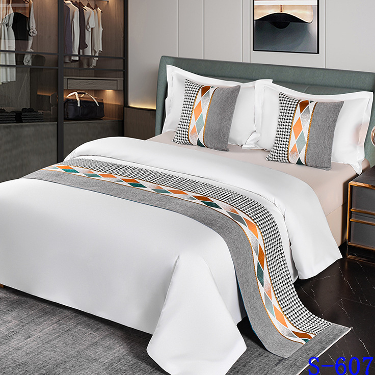 Dekoratyvinė lovos pledas su geometriniu abstrakčiu raštu, poliesteris, viešbučio stilius, premium gaminys