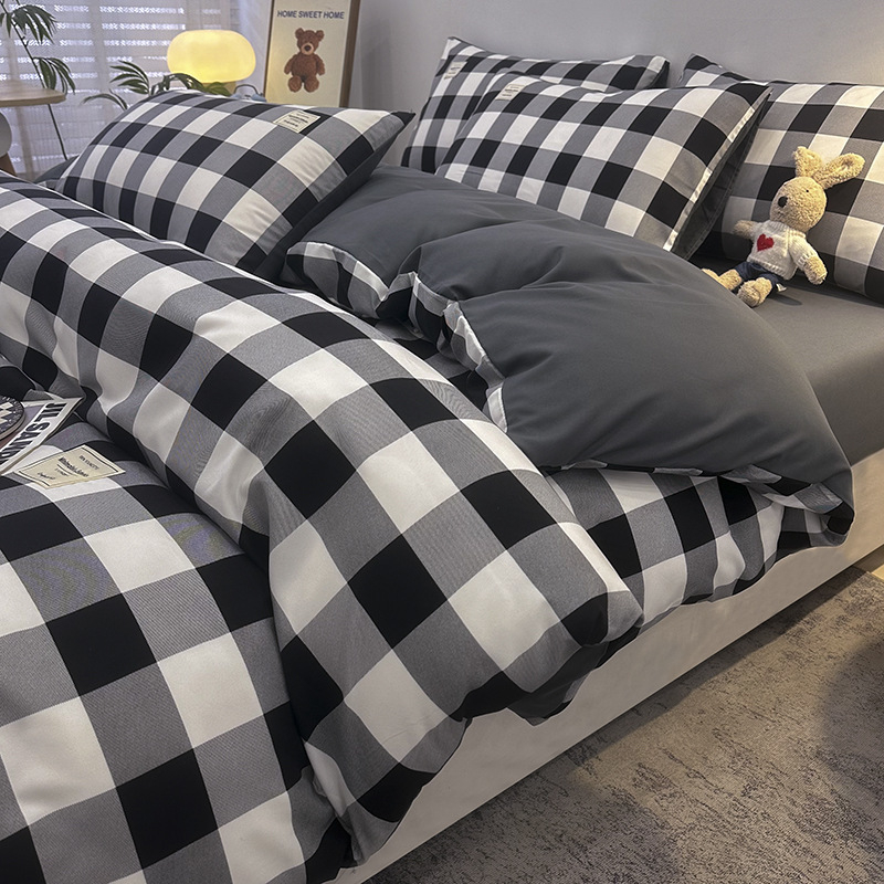 Kokvilnas četrdaļīgs gultas veļas komplekts studentu nometnei — reaktīvā drukāšana, pūstā audums, svars 2500–3000 g, vienkrāsains raksts