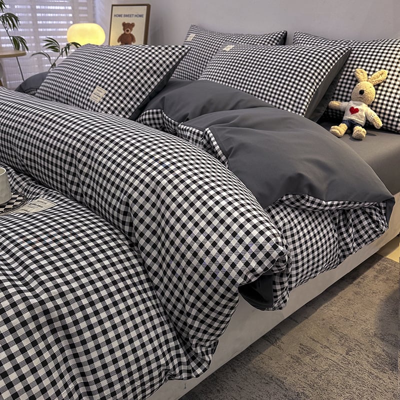 Kokvilnas četrdaļīgs gultas veļas komplekts studentu nometnei — reaktīvā drukāšana, pūstā audums, svars 2500–3000 g, vienkrāsains raksts