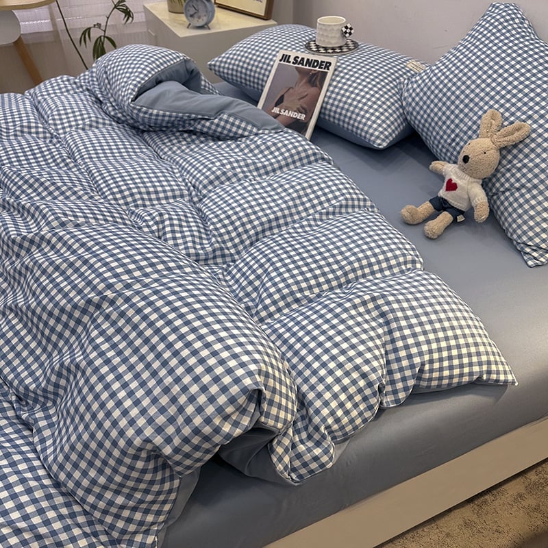 Kokvilnas četrdaļīgs gultas veļas komplekts studentu nometnei — reaktīvā drukāšana, pūstā audums, svars 2500–3000 g, vienkrāsains raksts