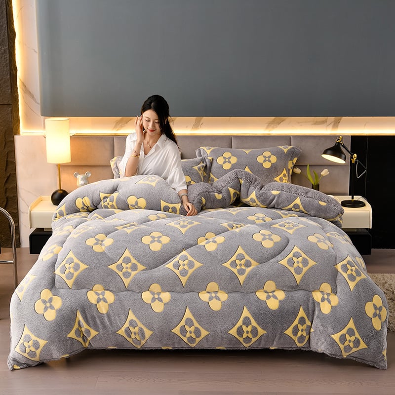 Téli kétoldalas báránybőr velúr paplan, Snowflake és Milk Velvet mintázat, 3,5–4 kg, töltet: kémiai rost, testreszabás elérhető