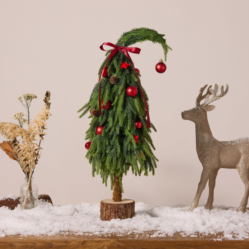 Šiaurės stiliaus Kalėdų eglutė su iškrypusiu kaklu - stalinis dekoras, PVC, Sintean/Xintean