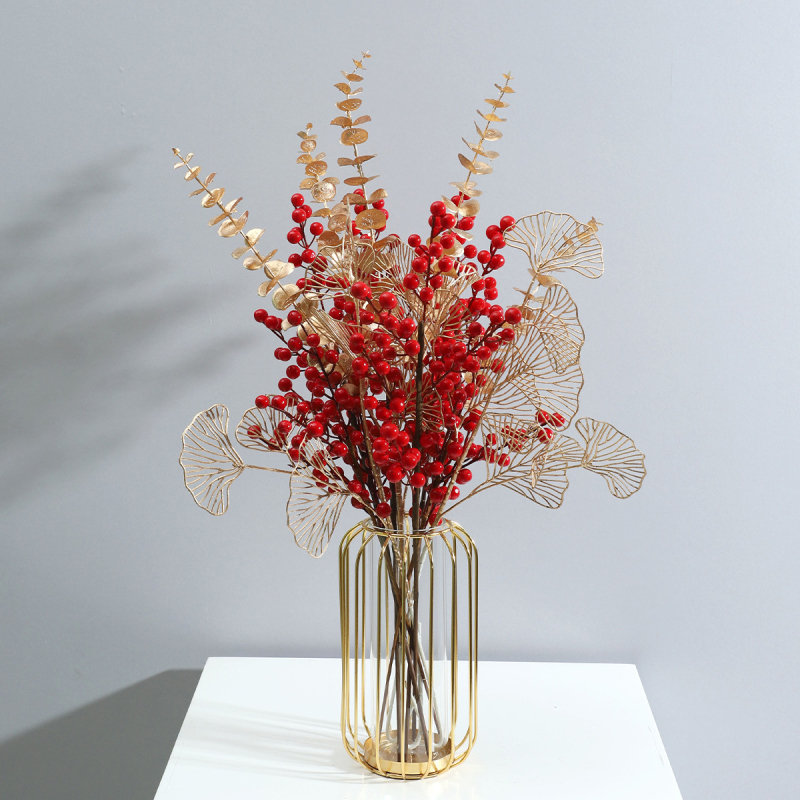 Dirbtinė gėlių dekoracija su eukalipto lapomis ir laimės vaisiais naujųjų metų proga (Prekės ženklas: Jinfeng; Medžiaga: Plastikas; Amatas: dažytas, reljefiškas, injekcinis formavimas; Modelis: 19625154670)