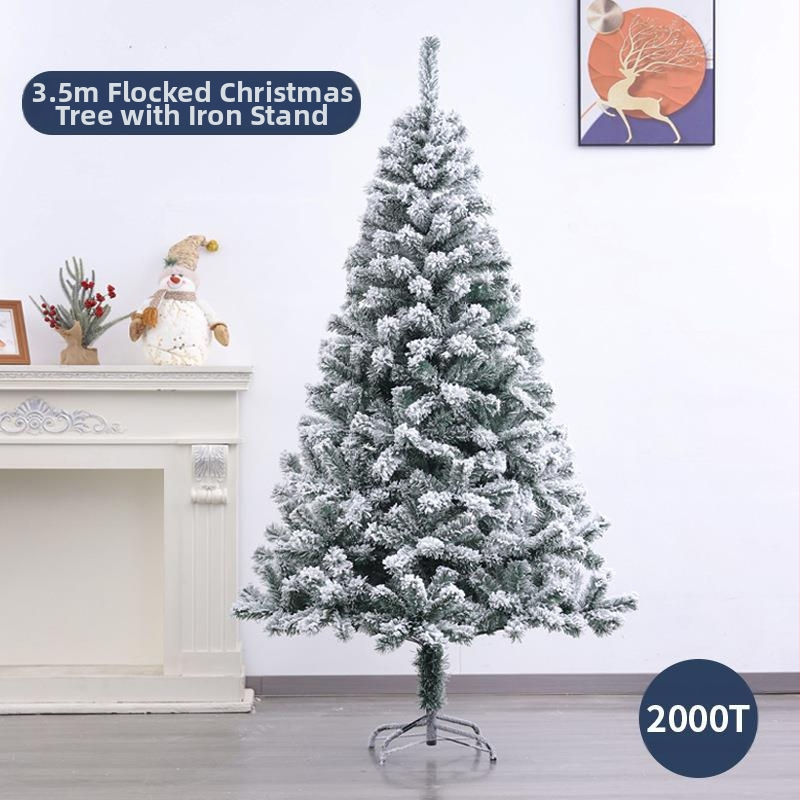 Childhood Love flokiruota Kalėdinė eglė — Kategorija: Kalėdinė eglė; Medžiaga: Flocking; Naudojimas: Įrengimas; IP: Ne