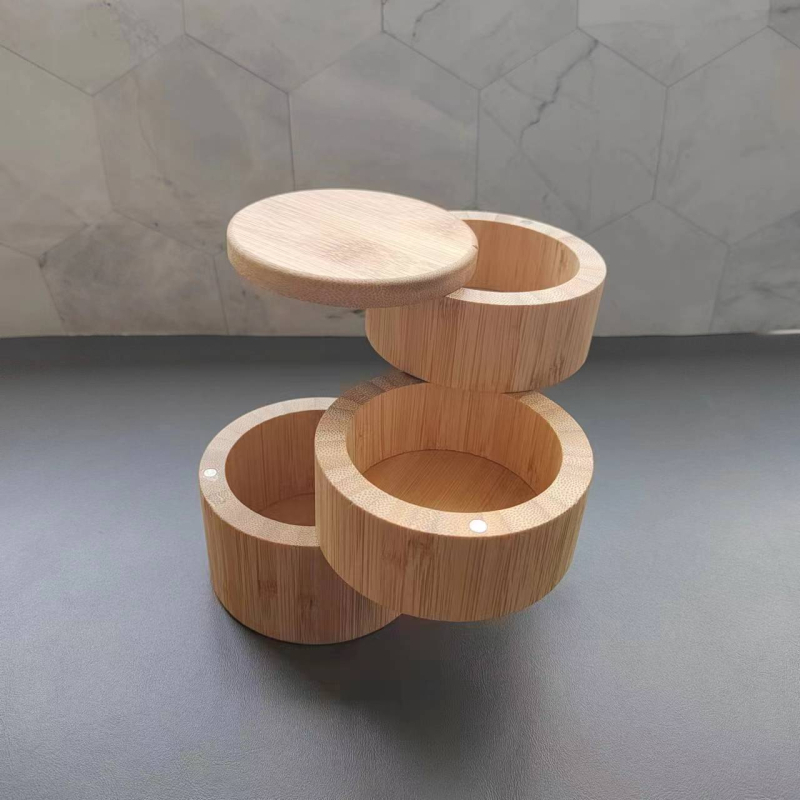 Bambuko prieskonių indelis su šaukšteliu ir druskos indeliu, virtuvės laikymo dėžė su pasukamu magnetiniu dangteliu, logotipo spausdinimas galima