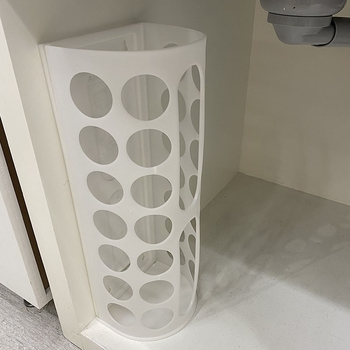 Επιτοίχιος διανομέας πλαστικών σακουλών και ράφι αποθήκευσης με θήκη για ομπρέλες