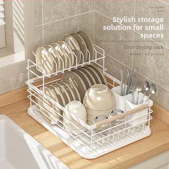 Notekas trauku plaukts virtuvē – dzelzs stieples materiāls, mūsdienīgs minimālisma stils, uzglabāšana pie izlietnes, piemērots bļodām un traukiem