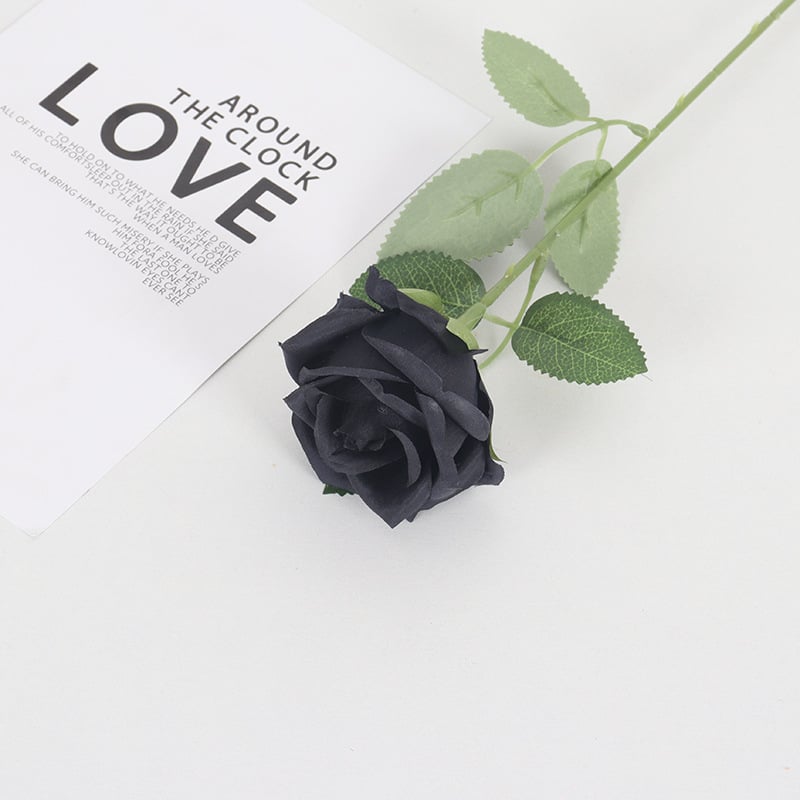 Pudeļu puķe no rozes sērijas, zīda puķes, romantisks izskats, puse roku darbība un puse mehāniska izpilde, kartona iepakojums