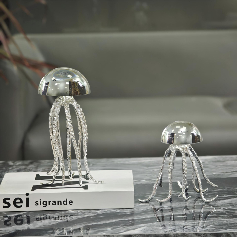 Skulptura meduze od legure – morska umjetnička tema, dekorativni dodatak za dom i ured, lagani luksuzni stil