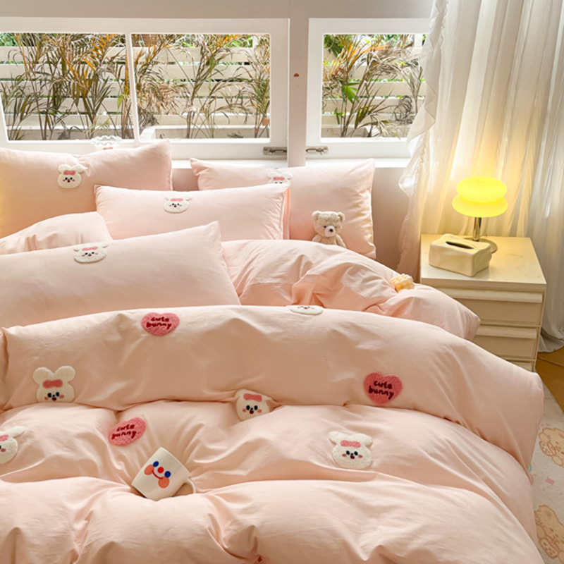 Četru daļu gultas veļas komplekts ar sheet-type dizainu, mūsdienīgs minimālisma stils, reaaktīvā krāsošana audumam, ķīmiskas šķiedras