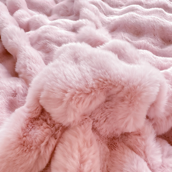 Milk Velvet négyrészes ágyneműkészlet, quiltált, egyszínű minta, 3500–4000 g