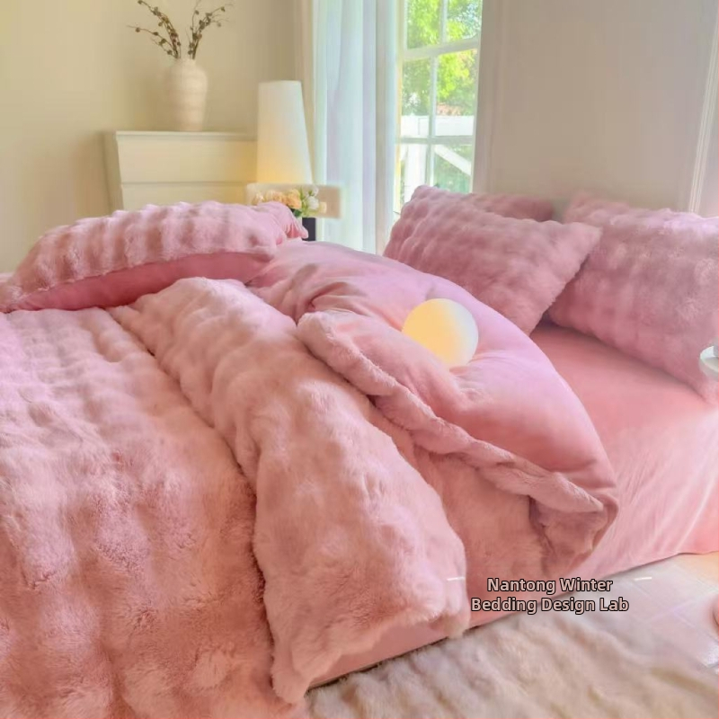 Milk Velvet négyrészes ágyneműkészlet, quiltált, egyszínű minta, 3500–4000 g