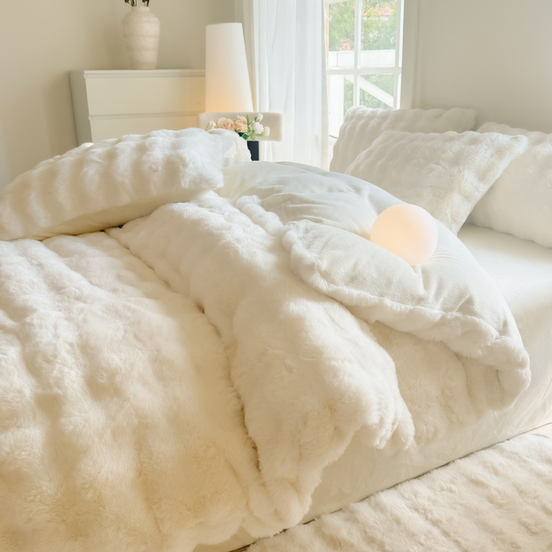 Milk Velvet négyrészes ágyneműkészlet, quiltált, egyszínű minta, 3500–4000 g