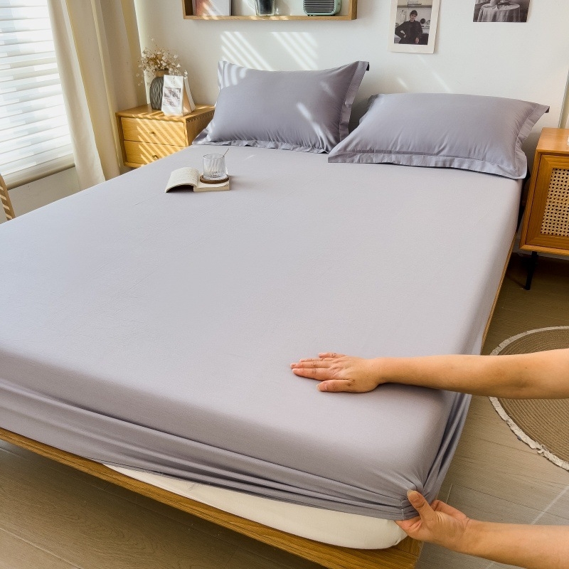 Lova lakštas su elastine juosta, vieno atspalvio raštas, poliesteris, twill audinys su švelninimu, tie-dye dažymas, minimalistinis stilius