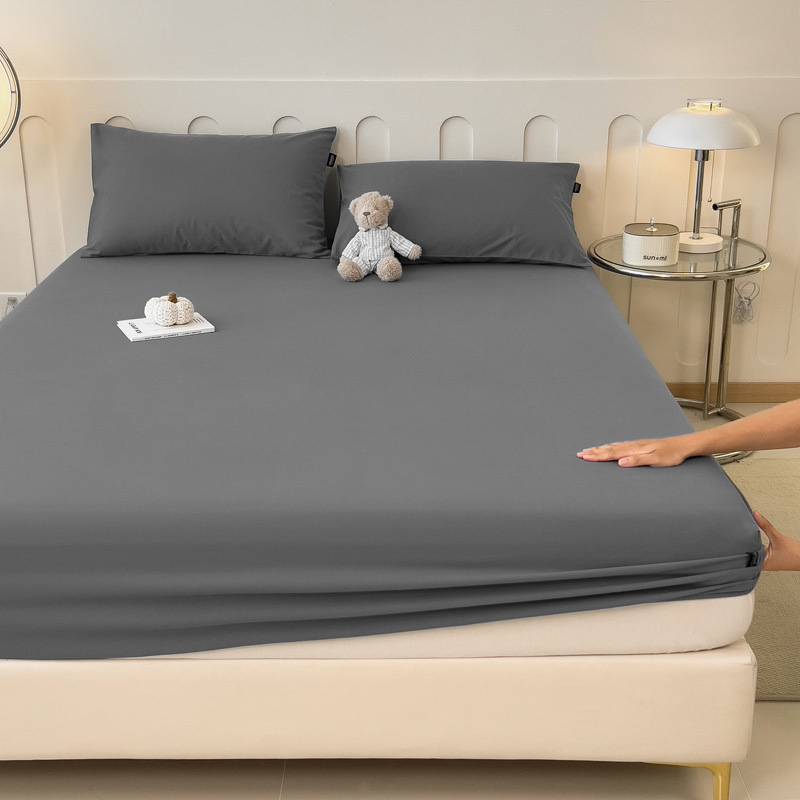 Lova lakštas su elastine juosta, vieno atspalvio raštas, poliesteris, twill audinys su švelninimu, tie-dye dažymas, minimalistinis stilius