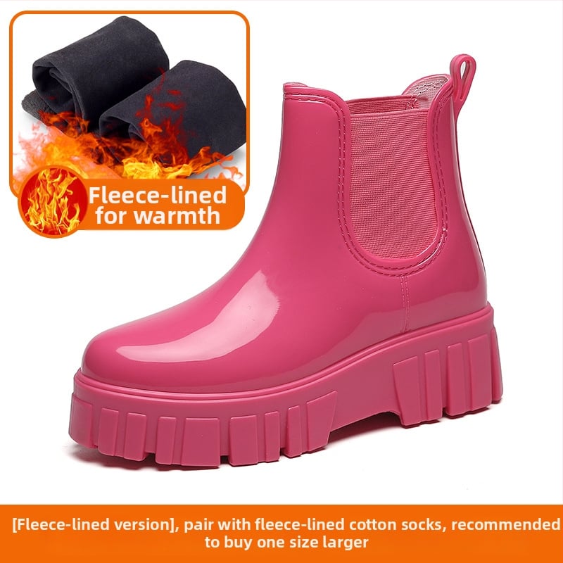 Moteriški lietaus batai, vidutinio aukščio viršus, storesnė padas, PVC viršus, vidutinio kulno 3–5 cm, vientisos spalvos, tinka pavasariui, rudeniui ir žiemai