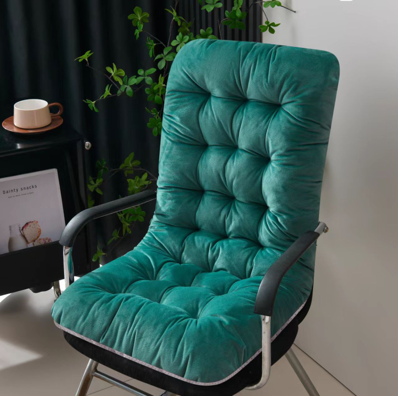 Integruota pliušinė kėdės pagalvė su nugaros pagalve, storinta žiemos sėdėjimo ir nugaros pagalvė, PP medvilnės užpildas, tinkama biurui, svetainei, studijai ir kėdėms.