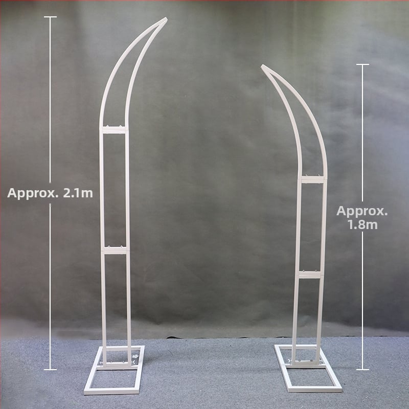 Geležinis vestuvinis arkos su ragų forma lauko vestuvėms