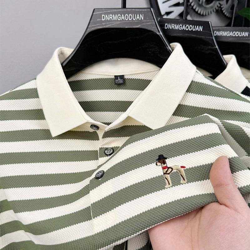 Polo krekliņš ar svītrainu rakstu, īsām piedurknēm, brīvā piegriezuma, izšūšana, zīds (svītras; īsās piedurknes; brīvā piegriezuma; izšūšana; zīds)