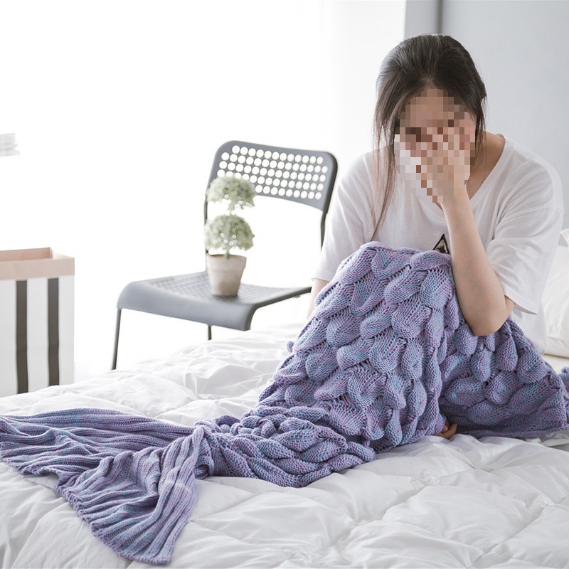 Κουβέρτα ουράς γοργόνας με σχέδιο φολίδων ψαριού, πλεκτή για χαλάρωση (Άνοιξη–Φθινόπωρο; Μοτίβο: Μονόχρωμο; Συστροφή: 5%; Σθεναρότητα χρώματος: 3–4; Υλικό: Άλλο)