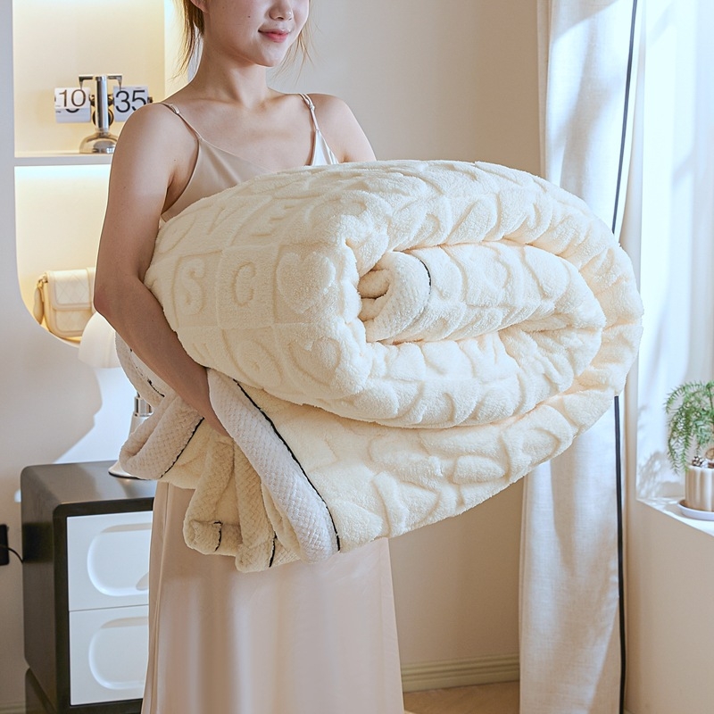 Κλάση Α πλεκτή κουβέρτα από κοραλλιοφλίς με σχέδιο καρδιάς, πολυεστέρας, 300–500 g, κατάλληλη για φθινόπωρο και χειμώνα