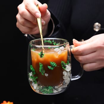 Kavos puodelis iš dvigubo sluoksnio borosilikatinio stiklo, rankų pūtimo, su rankena, atsparus aukštai temperatūrai