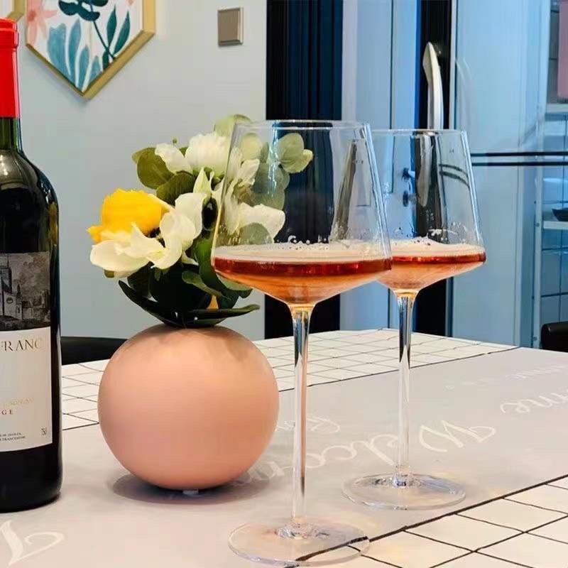 Stiklinė kvadratinė vyno taurelė be švino, modernus minimalistinis stilius, logotipo spausdinimas.