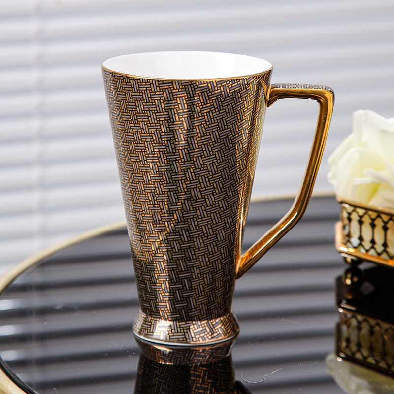 Meidao kaulo porceliano kavos puodelis, lengvasis prabangos retro stilius, pritaikomas, dovanų dėžutėje