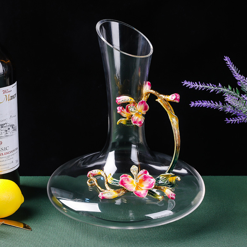 Aukštos kokybės stiklo vyno taure su besisukančiu dekantatoriumi ir Phalaenopsis dizainu – 1 dalių gėrimų komplektas (2025 išleidimas)
